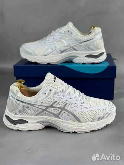 Кроссовки Asics Gelfluk4 белые