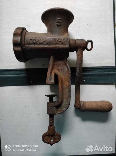 Старинная мясорубка