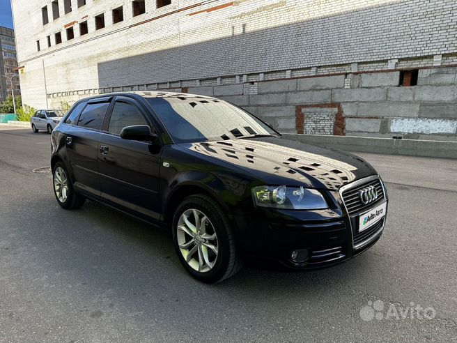 Кроссовер Audi Q8: подробности и новые изображения