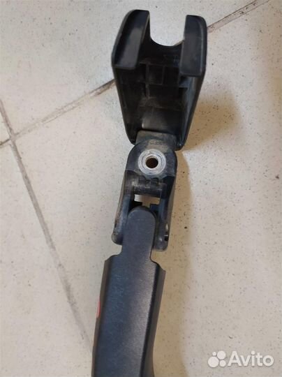 Поводок стеклоочистителя задний Toyota Yaris P13