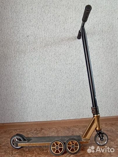 Трюковой самокат tech team draco