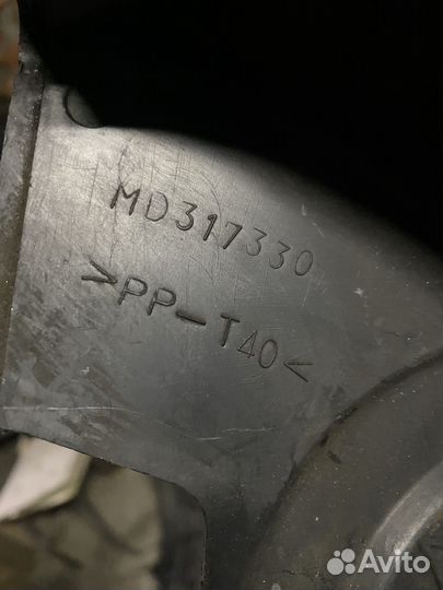 Крышка грм митцубиси каризма 1.6 рест