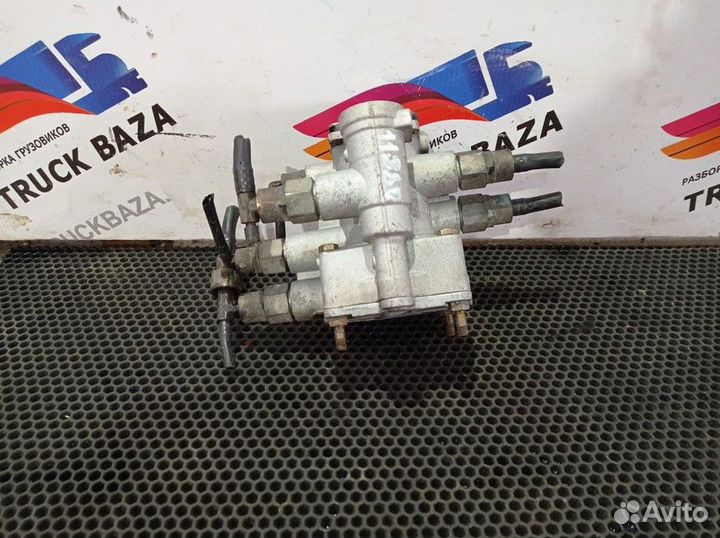 Кран управления тормозами прицепа Renault Premium