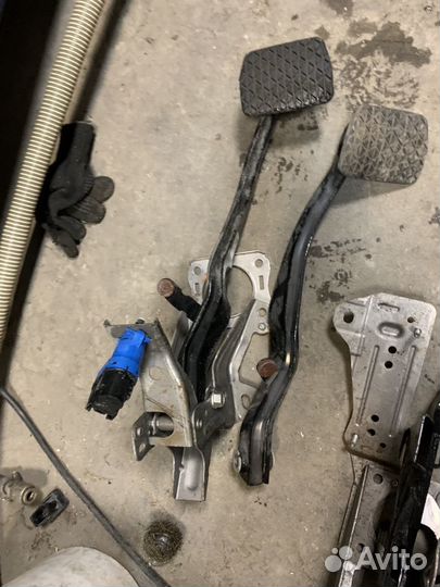 Педаль тормозок Мазда 6 GJ