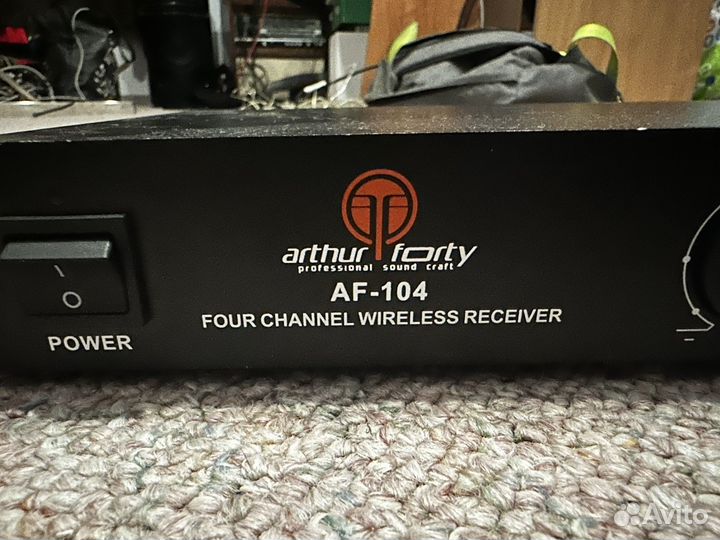 Радиомикрафонная система arthur forty AF-104