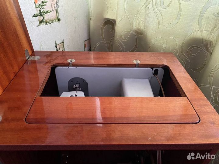 Швейная машина подольск 142