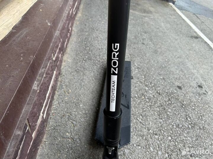 Самокат Tech team zorg