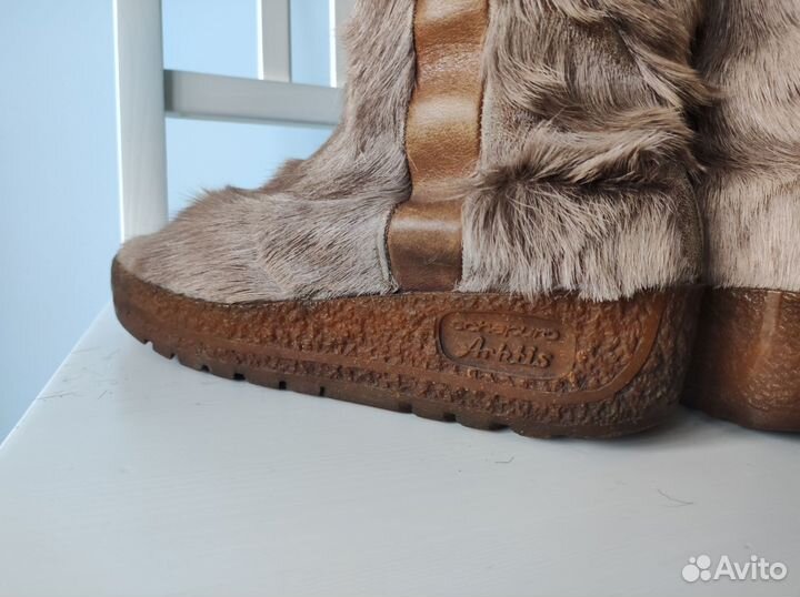 Меховые сапоги унты