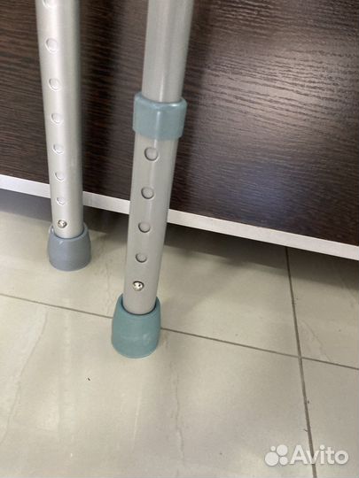 Санитарное кресло туалет