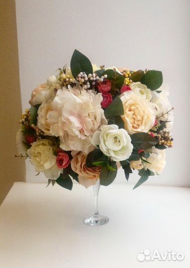Букеты из искусственных цветов