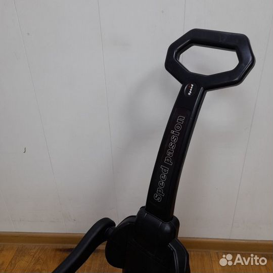 Игрушка каталка с ручкой