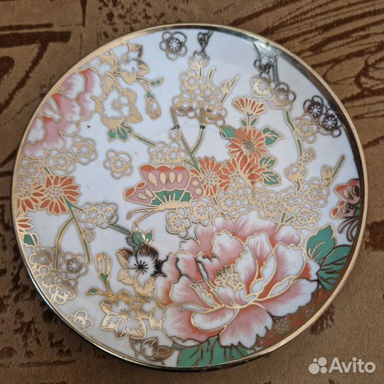 Набор блюдец. Керамика