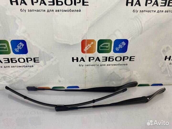 Щетка стеклоочистителя передняя Renault Duster HSM