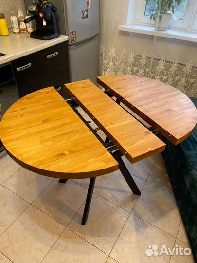 Стол обеденный