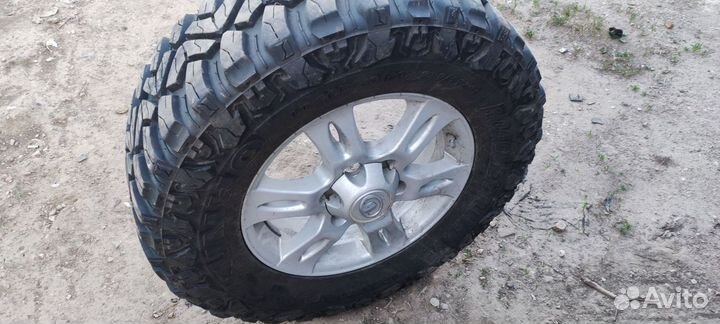 Kumho Road Venture MT 834 265/70 R17