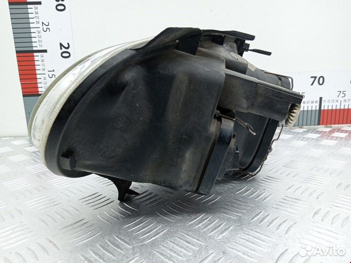 Фара передняя для Volkswagen Golf 4 1J1941016C