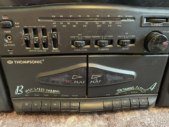 Магнитофон THOmpsonic кассетный