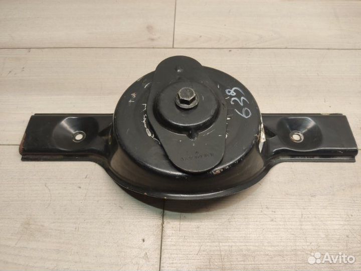 Крепление запаски Mercedes Vito W639