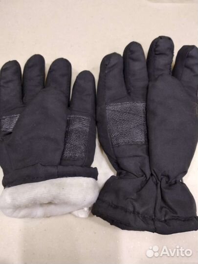 Шапка шлем,краги для мальчика 4-5 лет пакетом