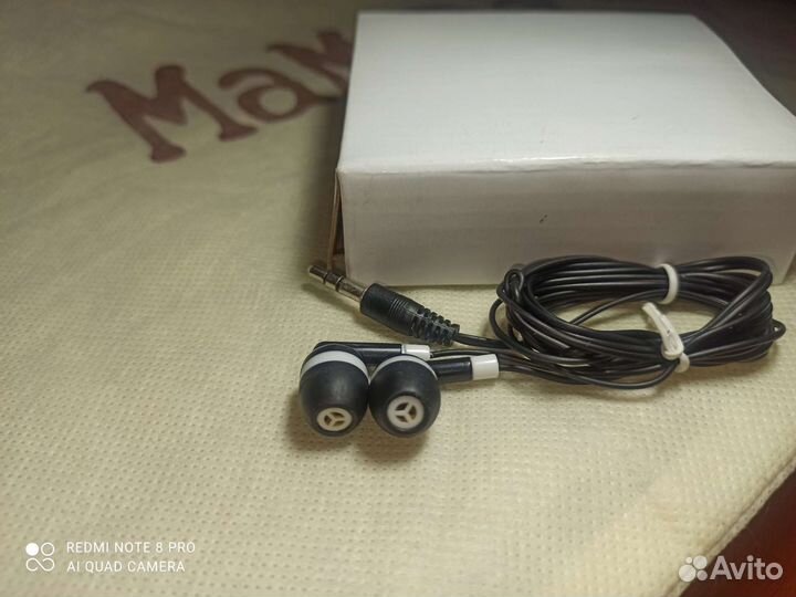 Проводные наушники jbl
