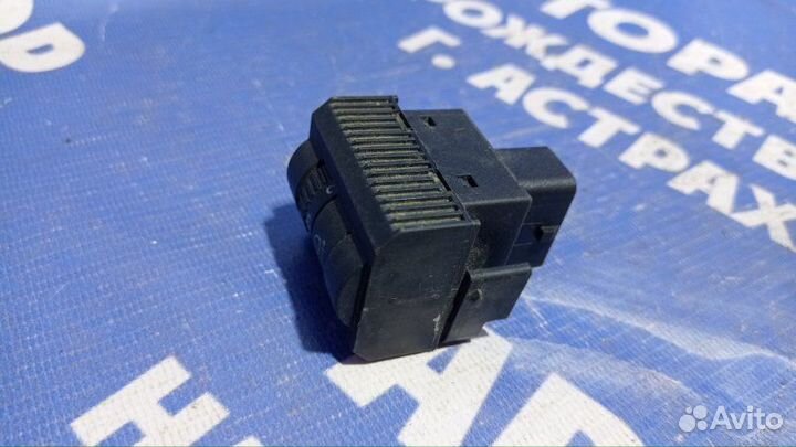 Кнопка корректора фар Volkswagen Polo 5 седан 2018