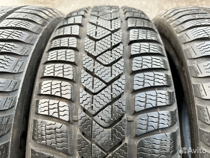 Pirelli Winter Sottozero 3 205/60 R17 93H