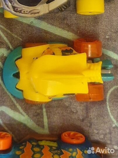 Машинка Hot Wheels piranha terror