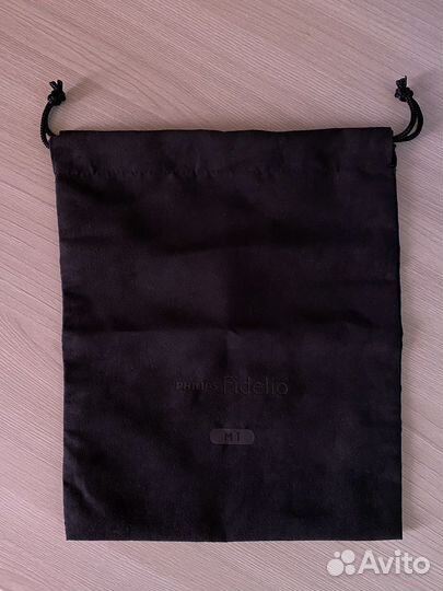 Наушники Philips Fidelio M1