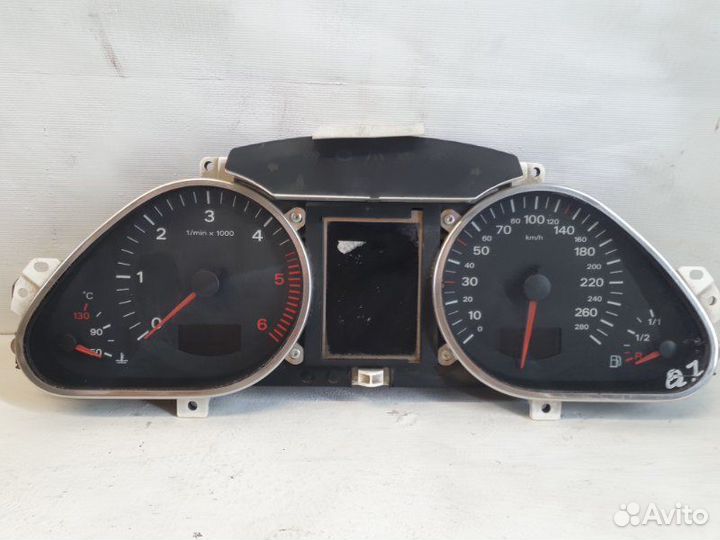 Панель приборов Audi Q7