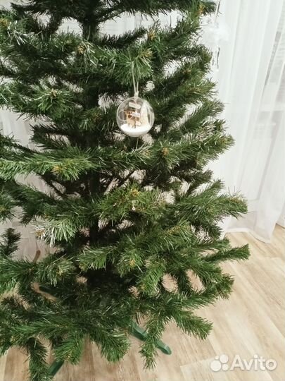 Елка искусственная 220 бу