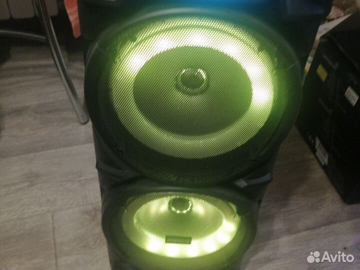 Блютуз колонка