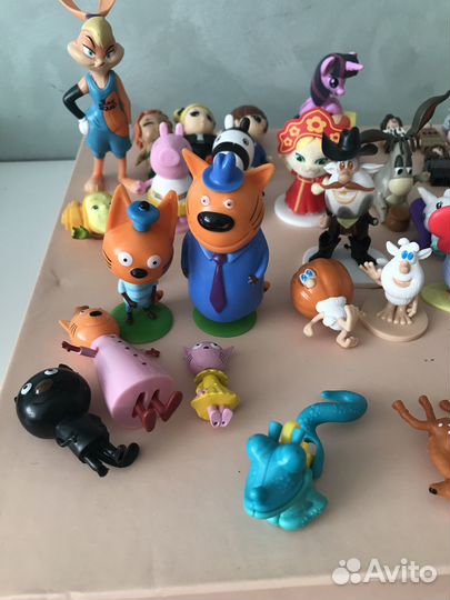 Фигурки sweet box, kinder, lego