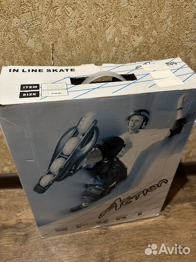 Роликовые коньки