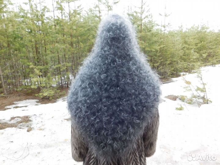 Пуховый платок - косынка