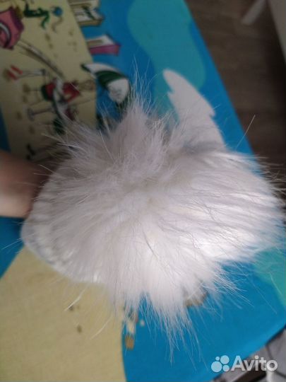 Шапка зимняя теплая белая