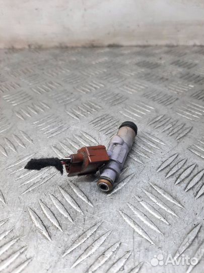 Форсунка Lexus Is200 седан 2.0 1GFE 2004