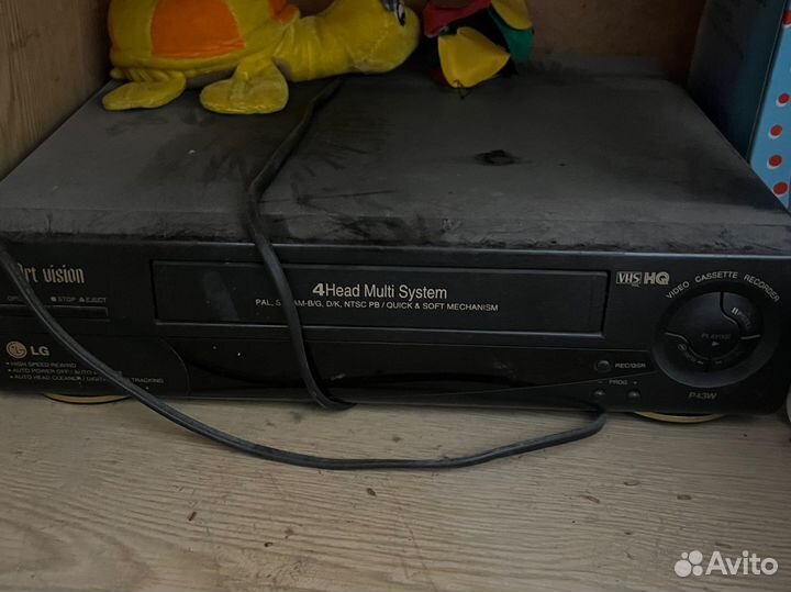 Видеомагнитофон panasonic и LG