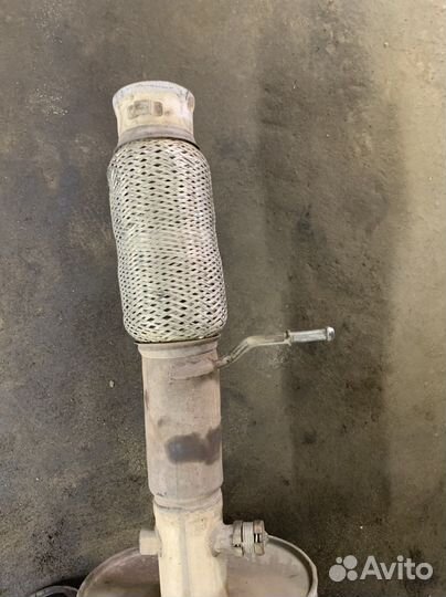 Штатная выхлоп Cadillac Escalade 2023