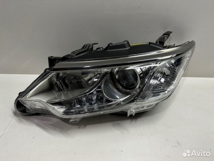 Фара ксенон передняя левая Toyota Camry V55
