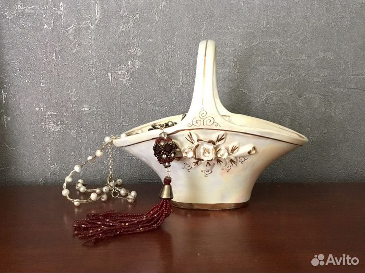 Конфетница с ручкой фарфоровая ваза Кисловодск