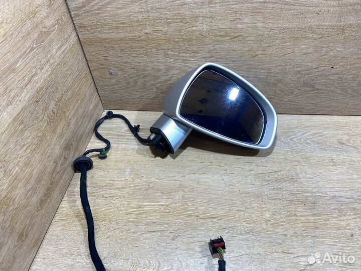 Зеркало правое Audi TT 8J Арт. 7720378