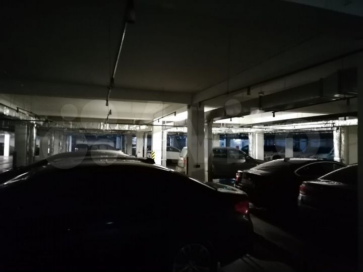 Машиноместо, 16 м²