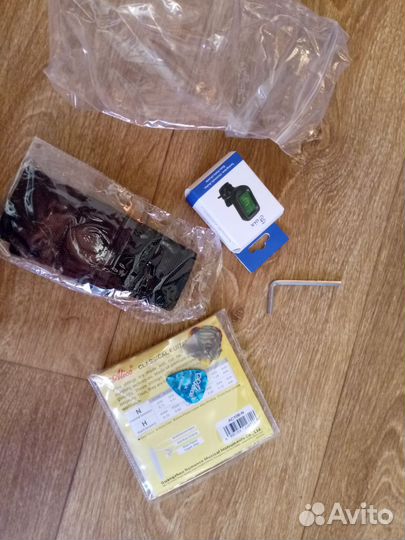 Акустическая гитара