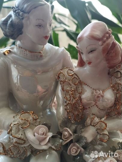 Фарфоровые статуэтки