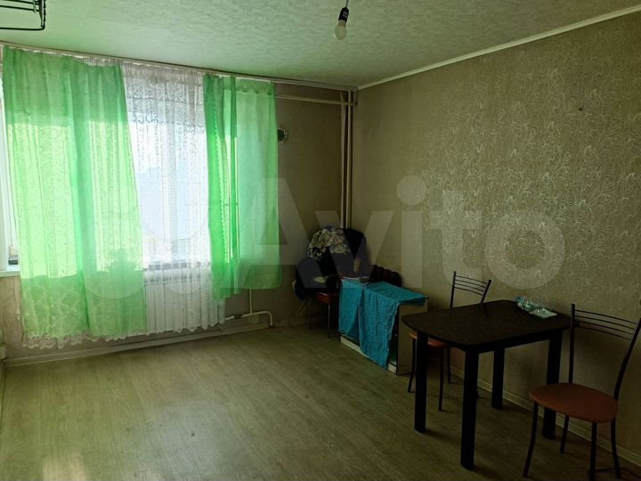 Комната 17 м² в 8-к., 8/9 эт.