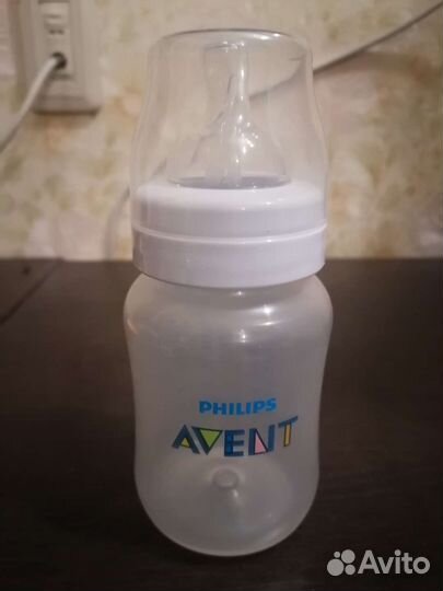 Бутылочка avent Classic + новая (260 ml)