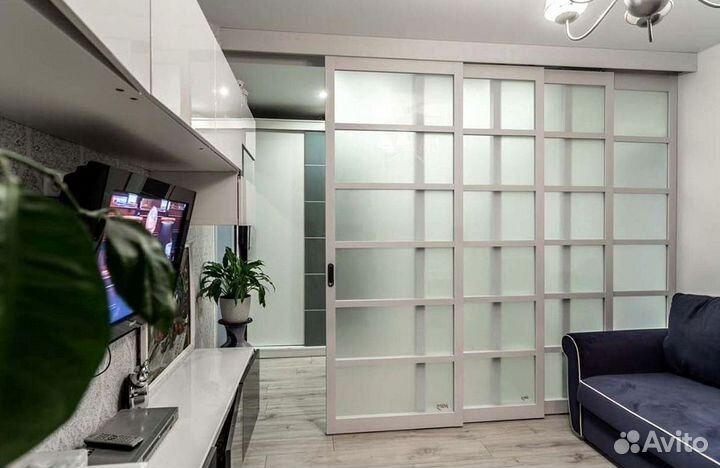 Раздвижные перегородки в гардеробную, шкаф