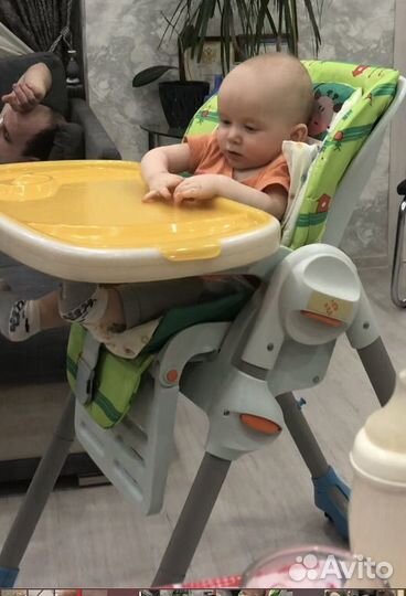 Стульчик для кормления