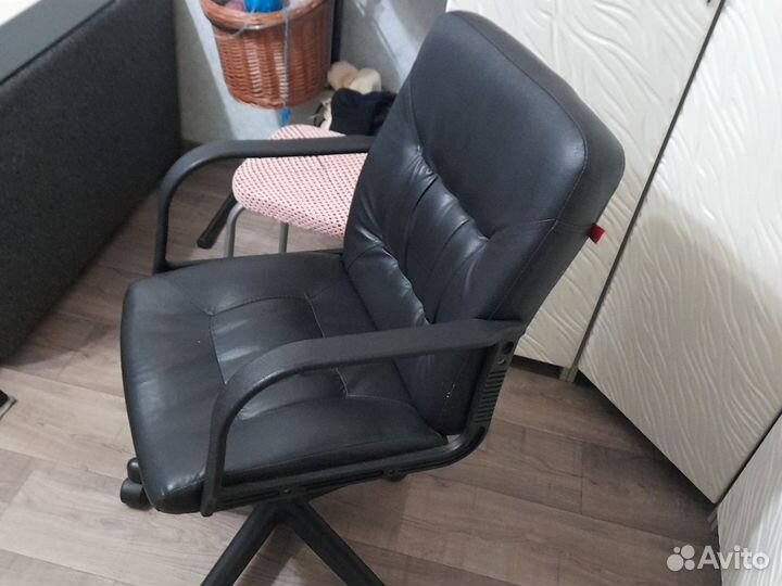 Компьютерное кресло