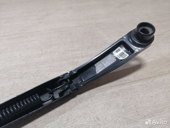 Поводок дворника левый правый Hyundai Elantra 6